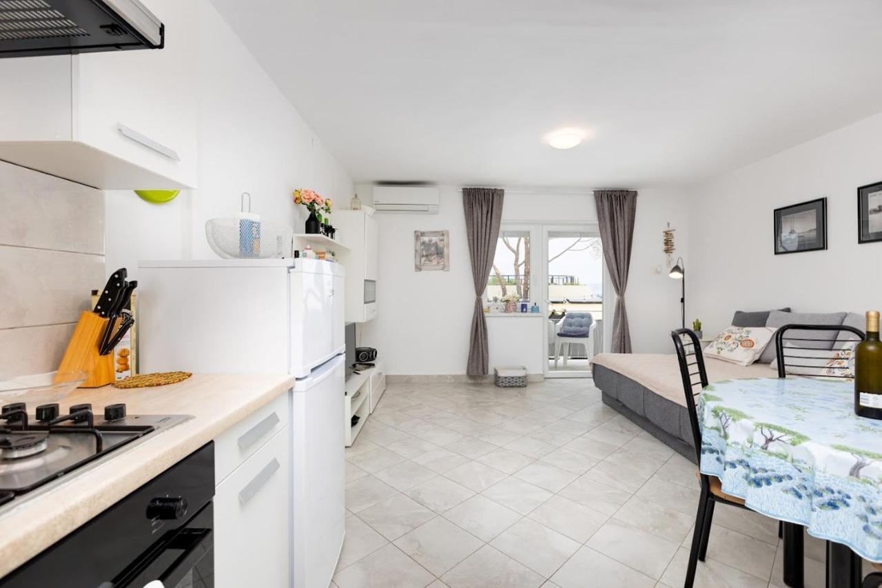 Apartment Oleander Малинска Экстерьер фото
