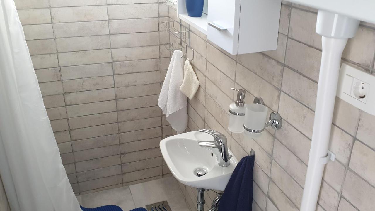 Apartment Oleander Малинска Экстерьер фото