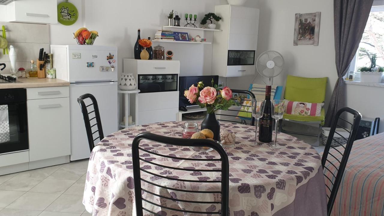 Apartment Oleander Малинска Экстерьер фото